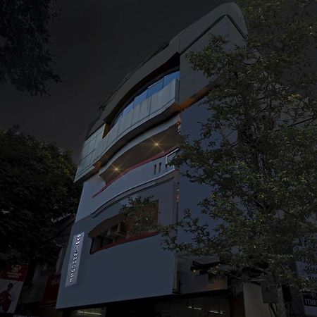 Super Townhouse G Silver Hotels Near Us Biometric Madras Buitenkant foto