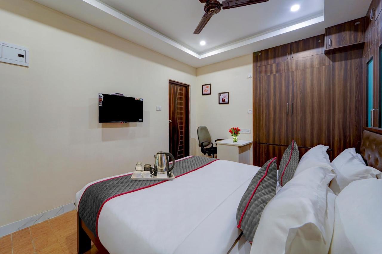 Super Townhouse G Silver Hotels Near Us Biometric Madras Buitenkant foto