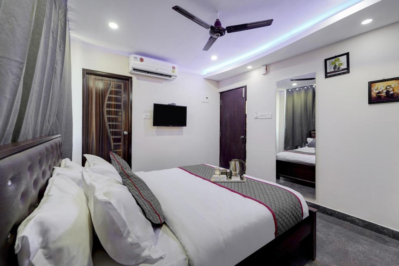 Super Townhouse G Silver Hotels Near Us Biometric Madras Buitenkant foto